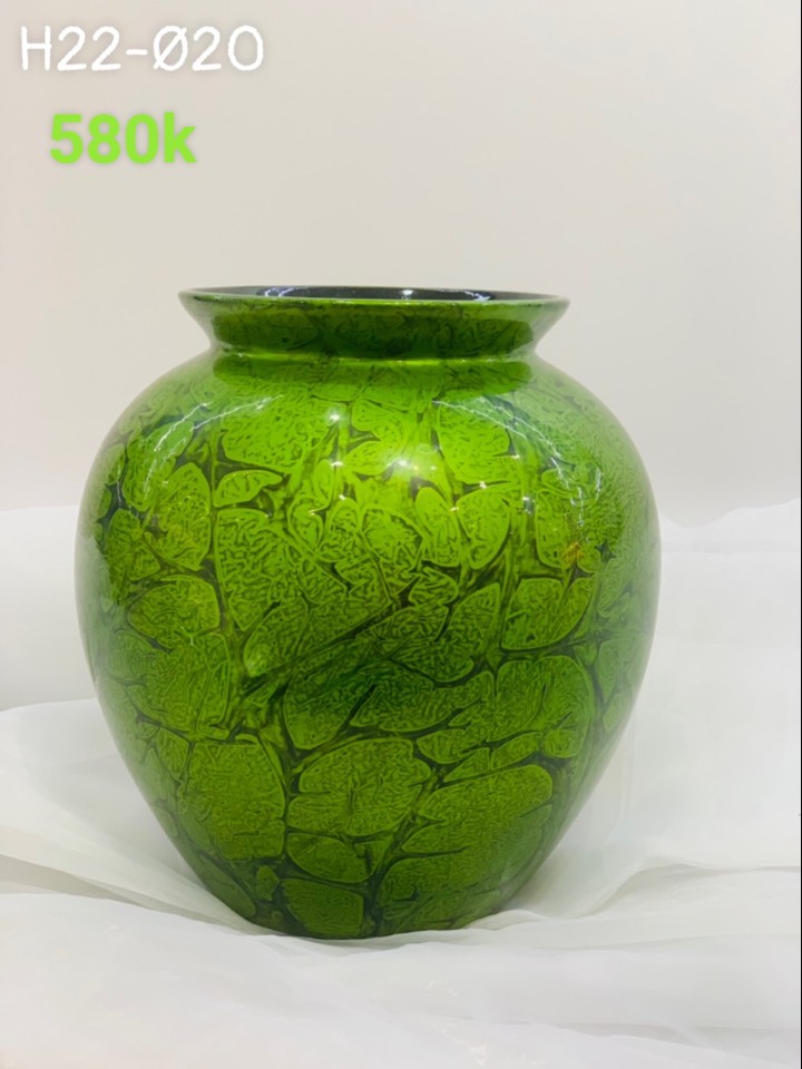 Lọ hoa men xanh cốm