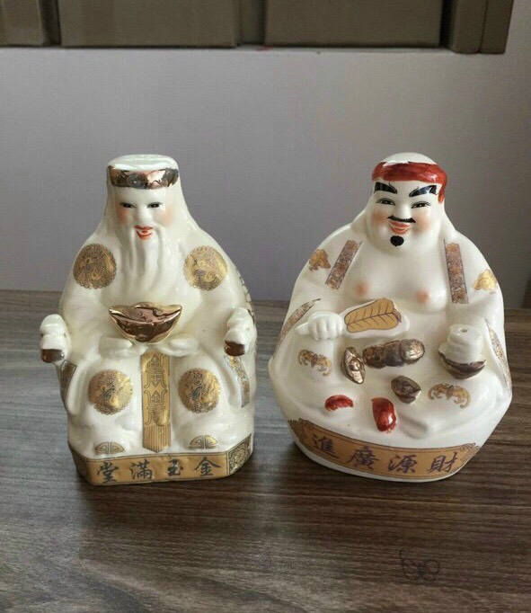 Thần Tài Ông địa ngà