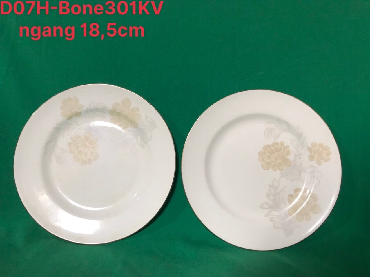 Đĩa bằng D07 hoa bone kẻ vàng