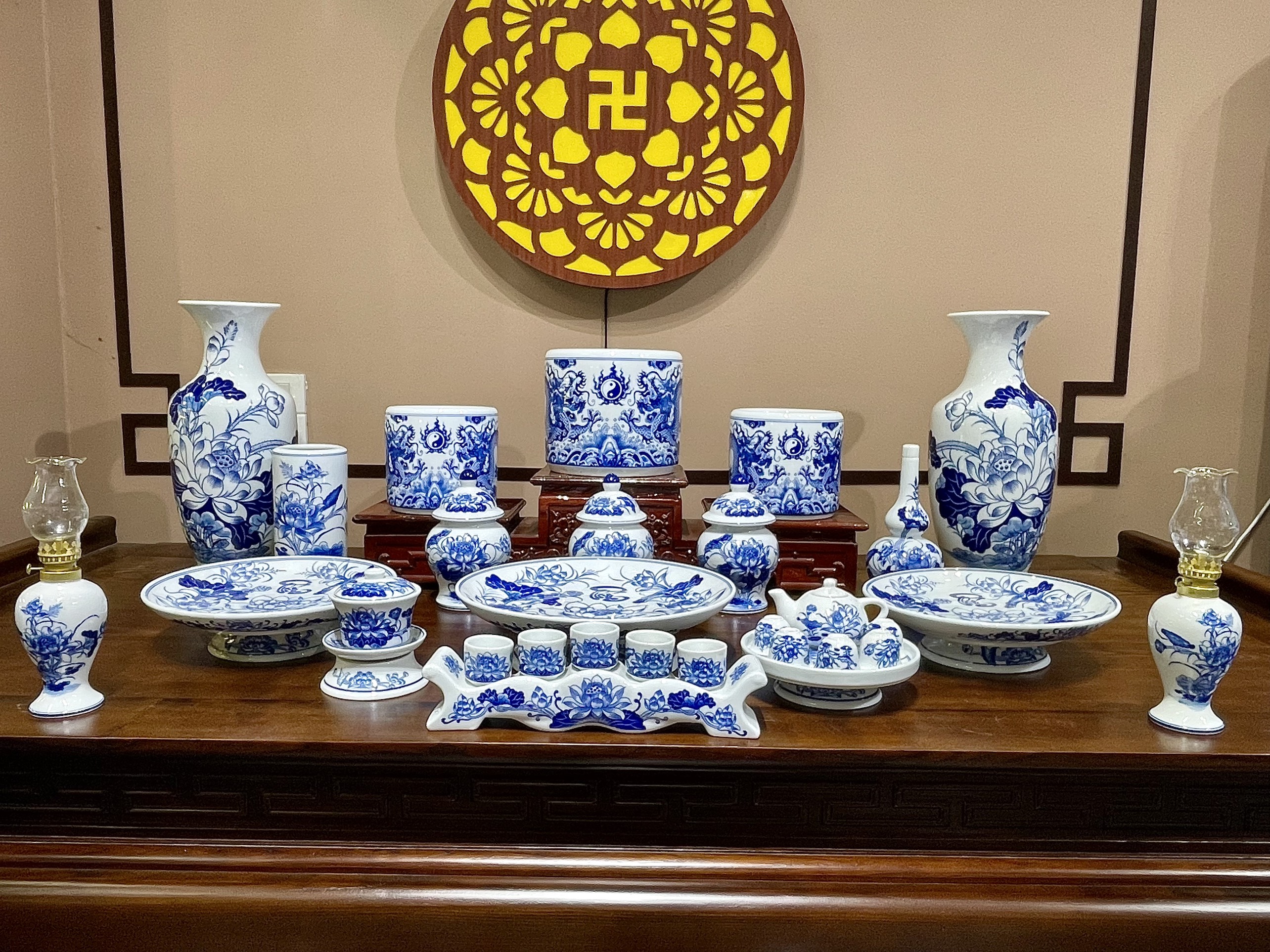 Bộ Thờ Men Lam Gia Tiên T.Y