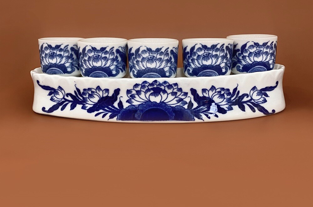 Khay 5 cong sen Loan loan